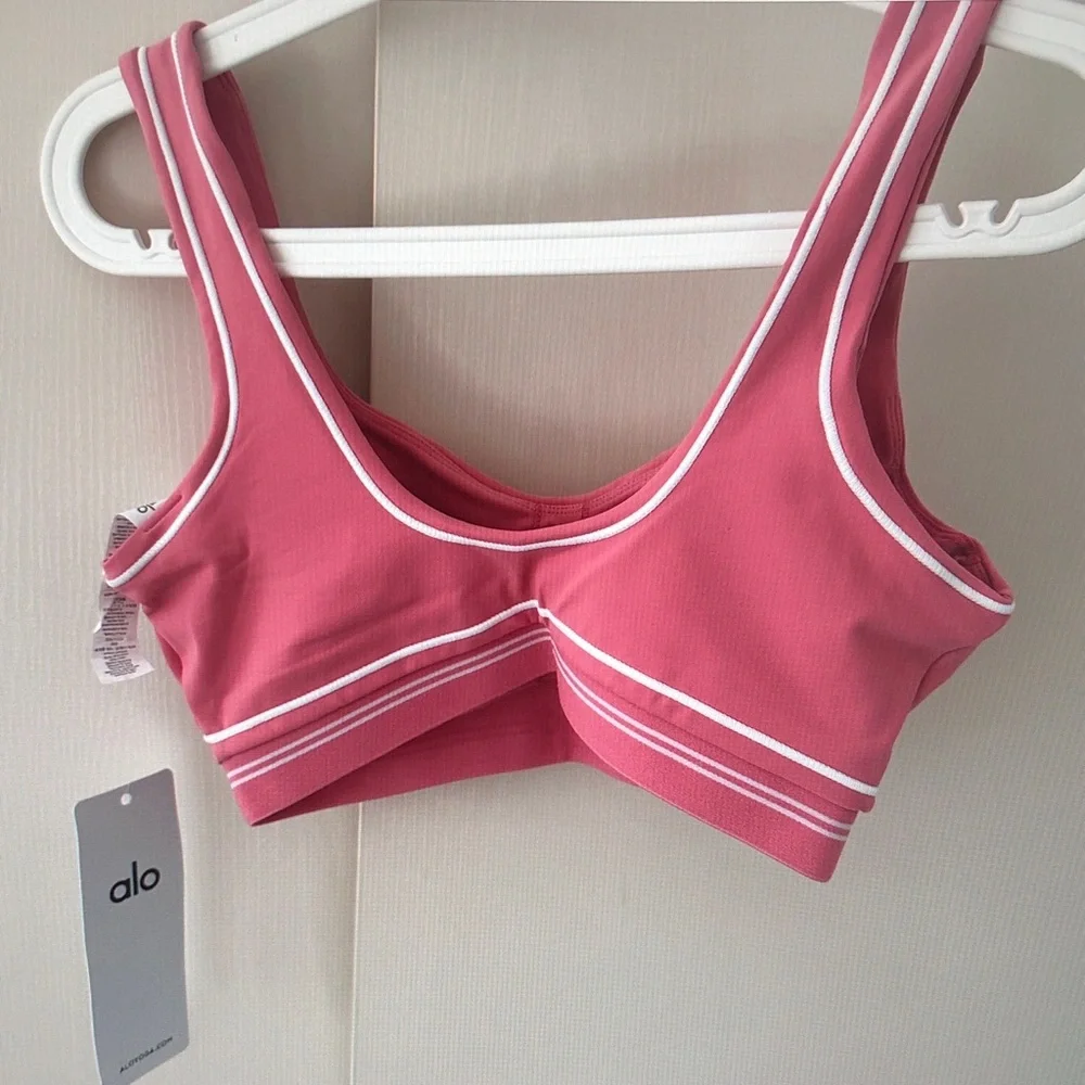 ALO Yoga Rose Seamless Scoop Sports Bra & High-Waist Leggings Set